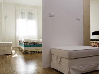 Toc Toc Guesthouse Флоренция Екстериор снимка
